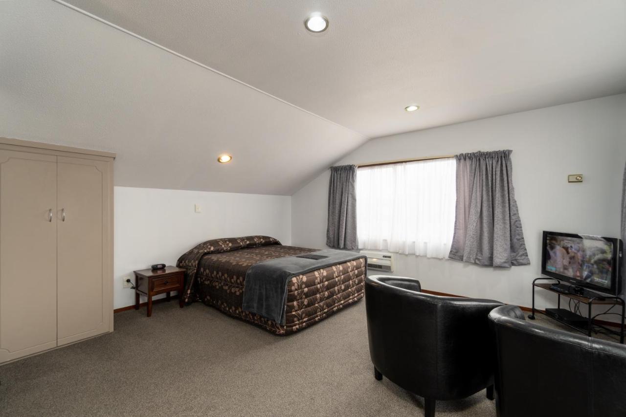 ألكسندرا Centennial Court Hotel المظهر الخارجي الصورة