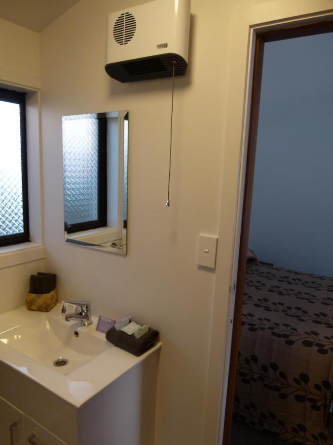 ألكسندرا Centennial Court Hotel المظهر الخارجي الصورة